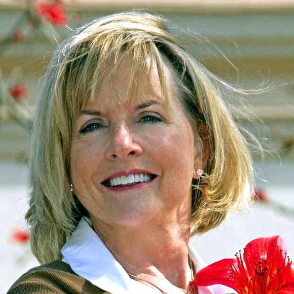 Meet your Posher, Claire - Picture 1 of 1